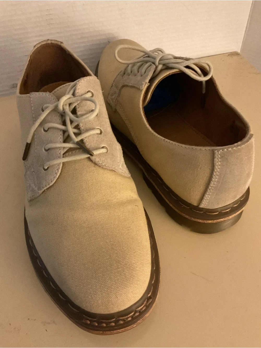 Dr. Martens men’s tan canvas suede Oxford shoes US 13